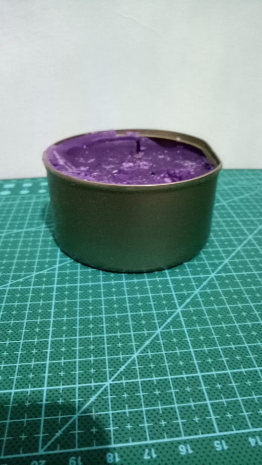 tin can: washed thoroughly, any oil residue was removed as well as the label. Candle wax is optional. 