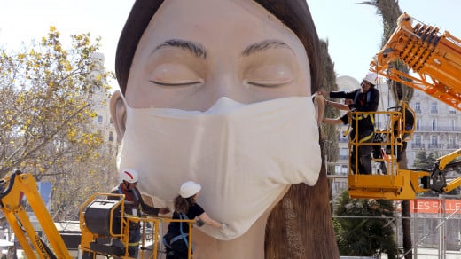 Big mask project to spread awareness