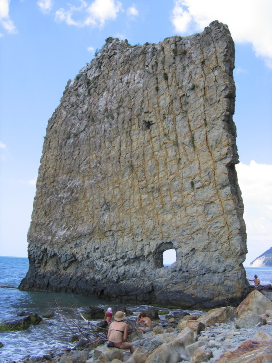 Sail Rock, Russia