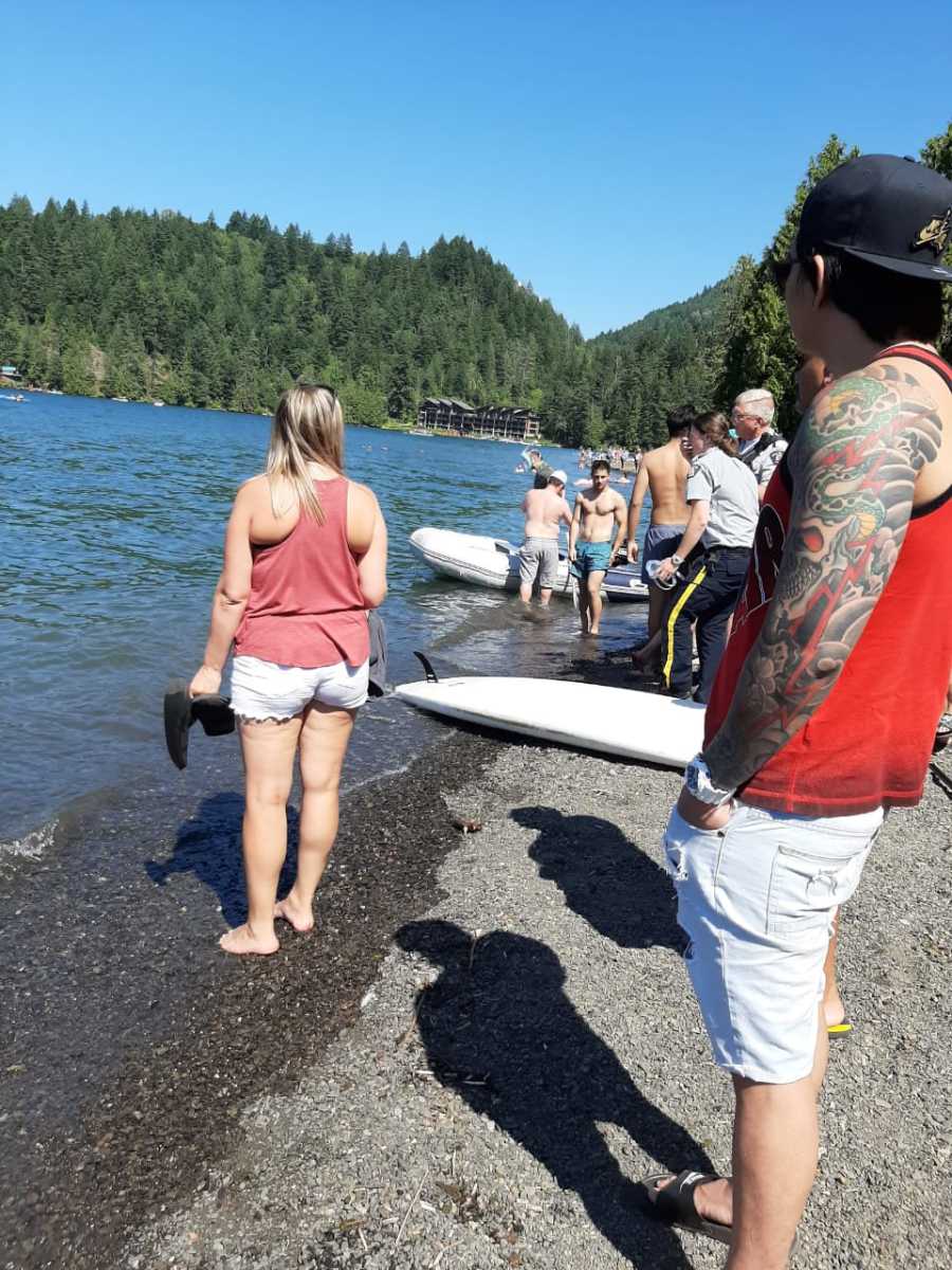The police obligated everyone to exit the water