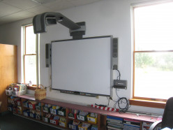 Operating the Smartboard Interactive White Board with Ease!