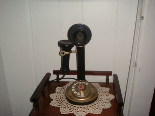 Even look-a-like Antiques are great, sometimes obscure, but BE HONEST! This phone would be considered "look-a-like" Antique. See, descriptions!