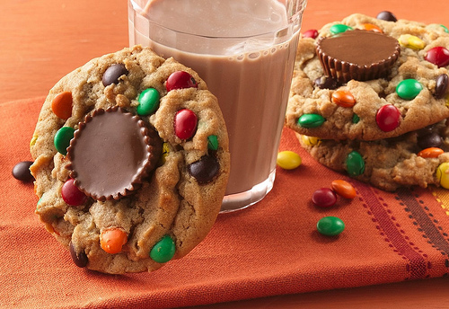 Peanut Butter cookies with Resses and M&M'S
