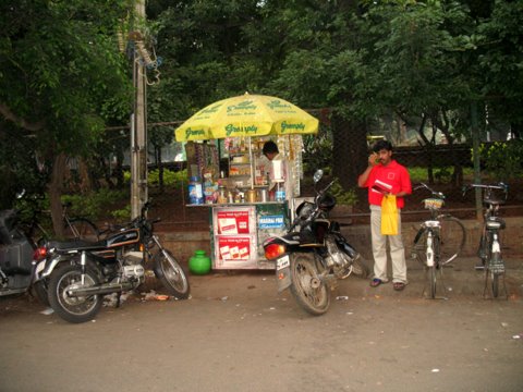 A Pan Shop to enjoy the BABA 120 Tobacco pan spiting all around the road.