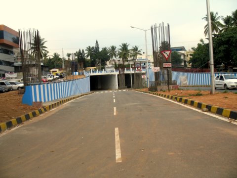 Underpass 100% over but one side closed by Metro work.