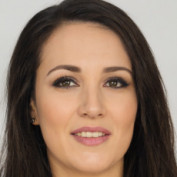 Tatiana Marins profile image