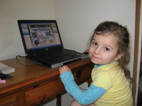 Computer lovin' preschooler.