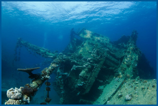 Cool Underwater Ship Wreck