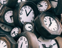 Does time exist? An interesting questionning