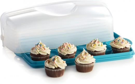 Tupperware Rectangular Cake Taker holds Cupcakes, too! 