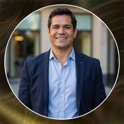 Michael Chavira profile image