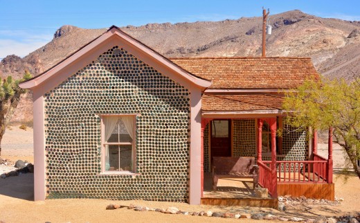 Tom Kelly Bottle House