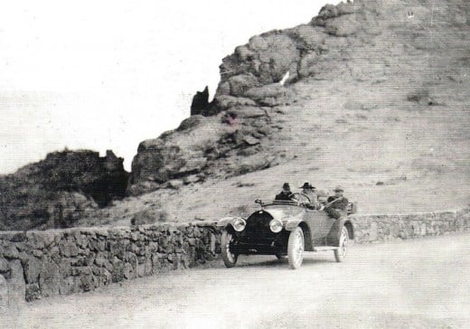 In 1924, Paramahansa Yogananda and entourage in Maxwell automobile traveling down Pikes Peak