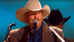 50 Best Country Songs About Floating Down the River