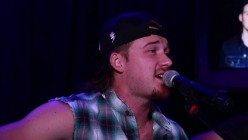 50 Best Country Songs About Glasses