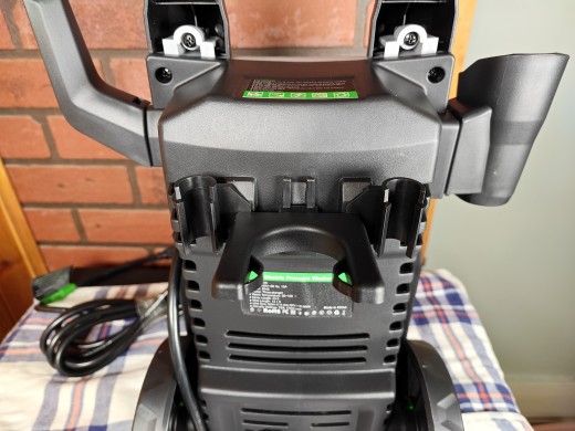 Installing the tool clip