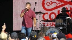 50 Best Country Songs About Valentine's Day