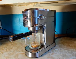 Review of the CASABREWS 5418 PRO Espresso Coffee Machine