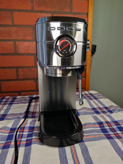 Front view with the drip tray removed
