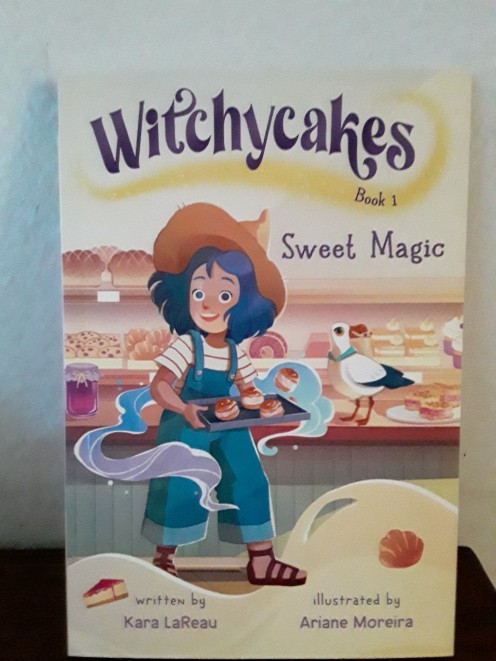 Little witch love to bake