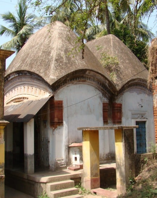 Jorbangla SAhyamsundar temple; Panchthupi (this photo was shot in 2012) Jorbangla SAhyamsundar temple; Panchthupi (this photo was shot in 2012)