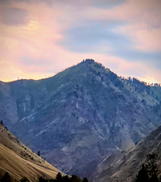 Mountain range near Salmon Lake in Idaho.