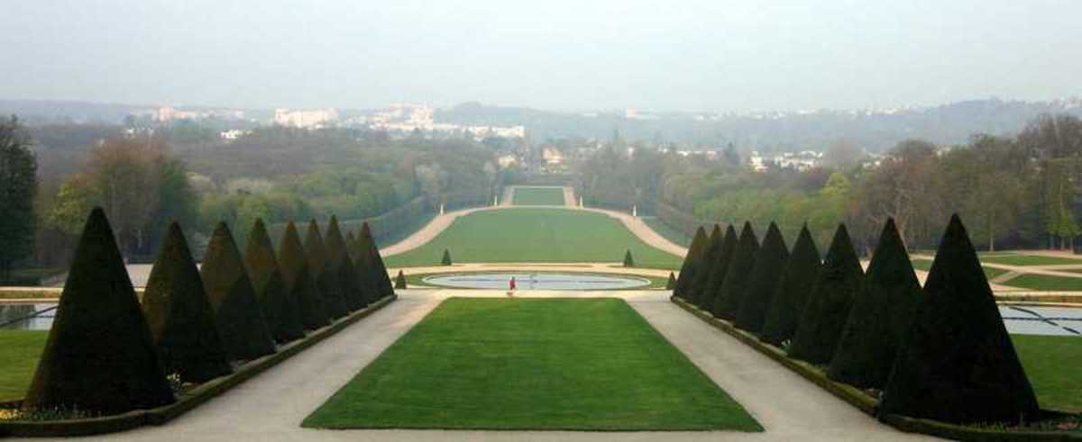 A view from in front of the Chateau de Sceaux