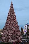 Las Vegas goes all out as well.