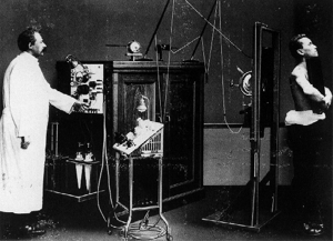 An X-ray system from the pioneering days   Source: imaginis.com