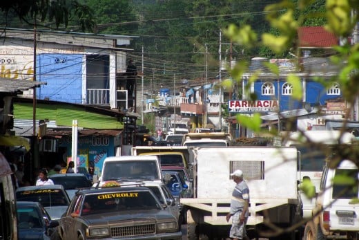 On route to Santa Elena. The view from the front of the dirty bus!