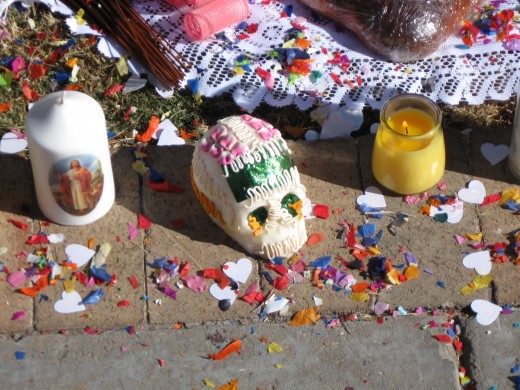 An El Día de LosMuertos display honoring ancestors