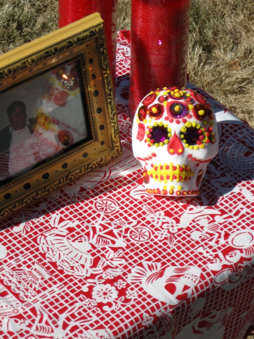 A traditional Mexican decorated skull made of sugar for El Día de los Muertos