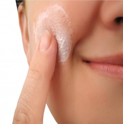 How to Choose The Right Facial Cleanser