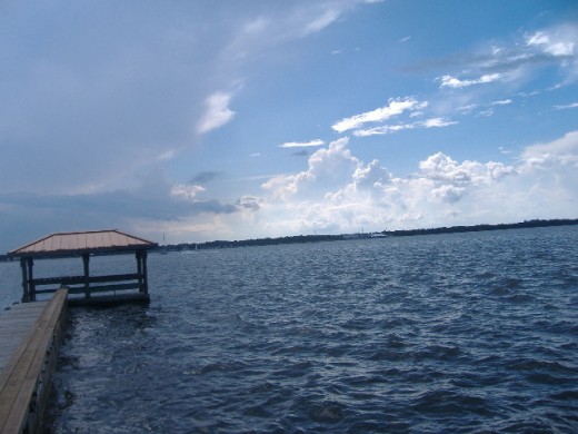 Noon day sky