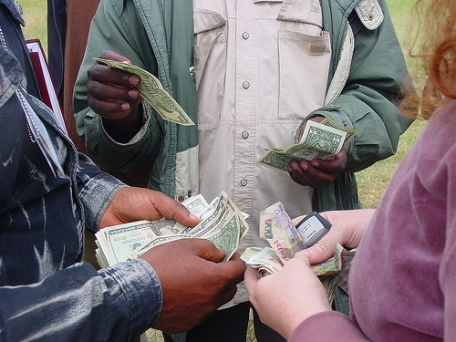 Currency Trading for the Traveller Photo:amalthya
