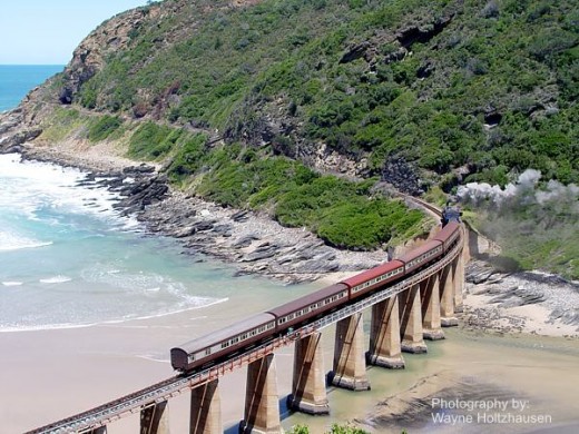 Outeniqua Choo Tjoe Train crossing Kaaimans Bridge