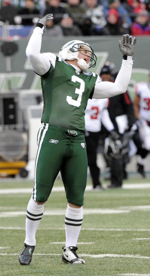 New York Jets' Jay Feely reacts after missing field goal during the second quarter of an NFL football game against the Atlanta Falcons on Sunday, Dec. 20, 2009, in East Rutherford, N.J. (AP Photo/Bill Kostr