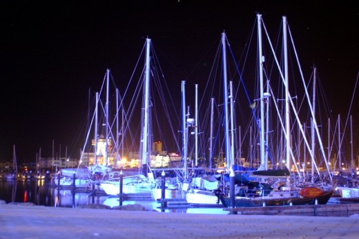 The docks at night in Marina Mazatlan..... nice ambiance, but the marina lacks basic services, and the utilities and restroom facilities are woefully inadequate.