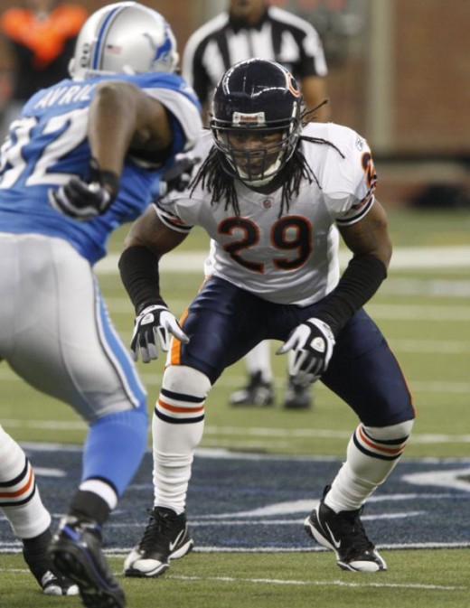 Chicago Bears during the first quarter of an NFL football game against the Detroit Lions in Detroit, Sunday, Jan. 3, 2010. (AP Photo/Carlos Osorio)
