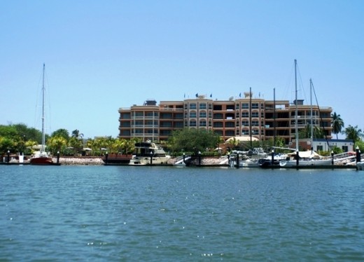 Costa Bonita Marina Resort - Sabalo Estuary, Mazatlan - Hard to find, but a well protected and quiet marina