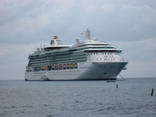 Royal Caribbean Cruise Line's Jewel of the Seas at anchor in Georgetown Harbor