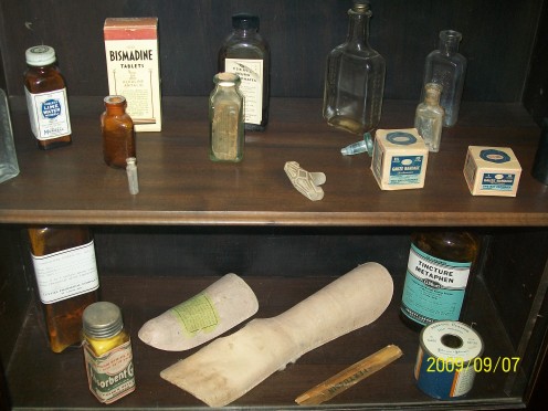 The bottom level shows cast materials, one for an arm or hand.