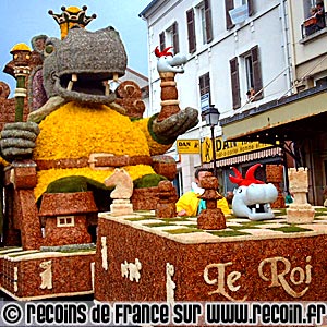 The Hippo King Float 2009