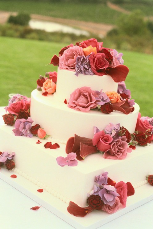Floral wedding cake.