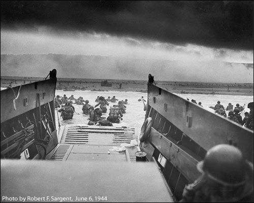 American Soldiers landing in 1944 (from military archives)