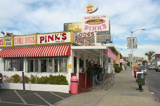 (Pink's Hot Dogs in Hollywood, California, USA. Photo taken by [http://www.dan-lev.com Dan Leveille] (user: danlev))