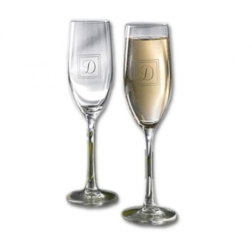 Elegant flutes are perfect for wedding toasts