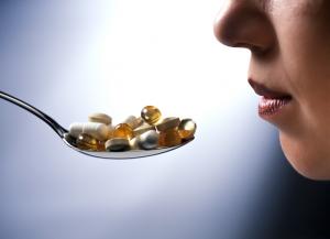 Home remedies for headaches can keep you from taking medications with dangerous side effects.