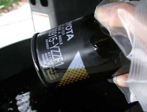 Drain Oil from Filter (wikihow)