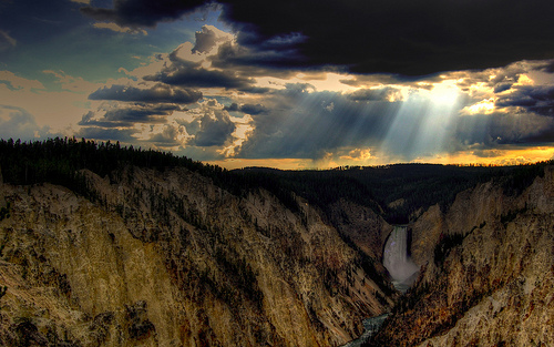 A beautiful view of Yellow Stone National Park